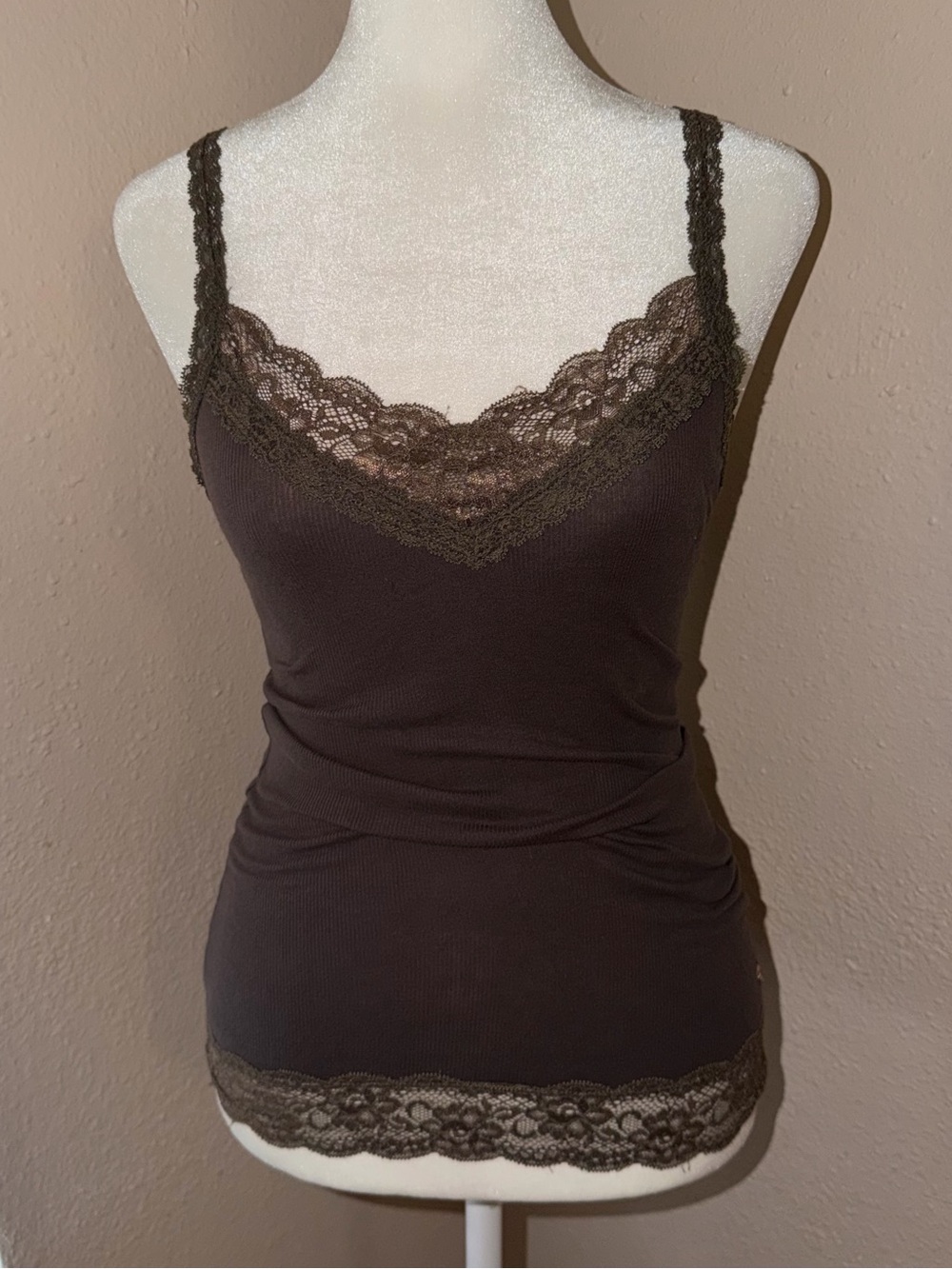 Vintage Y2K Hollister 2000s Lace Trim V Neck Cami Tank Top